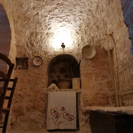 Trulli Vittoria * 普蒂尼亚诺